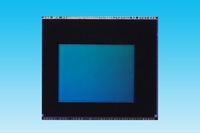 東芝は8日、スマートフォンやタブレットのカメラ向け裏面照射型（BSI）CMOSイメージセンサ「T4K35」を製品化し、11月15日から量産出荷すると発表した。