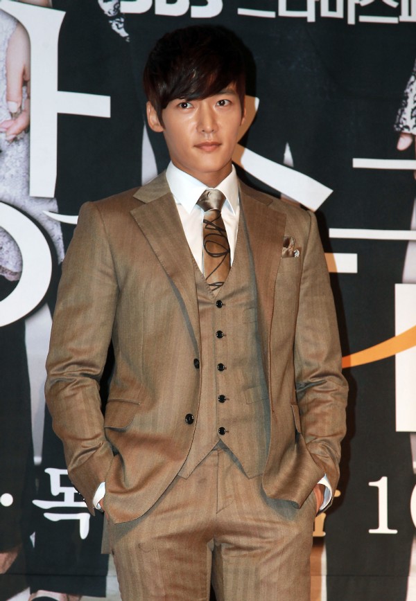 チェ・ジニョクが才能寄付トークコンサートを開催する。