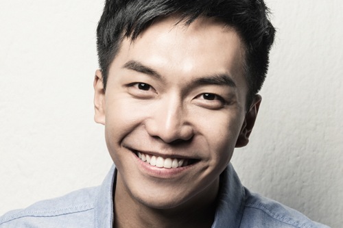 イ・スンギが、MBC創立52周年特集ドキュメンタリー『昆虫、偉大なる本能』のナレーションを務めることが分かった。