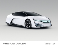 ホンダが20日、2013年ロサンゼルスオートショーで公開した新型の燃料電池電気自動車（FCEV）「Honda FCEV CONCEPT」（写真提供：ホンダ）