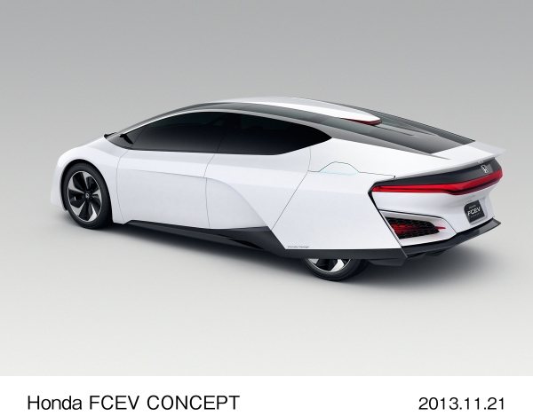ホンダが20日、2013年ロサンゼルスオートショーで公開した新型の燃料電池電気自動車（FCEV）「Honda FCEV CONCEPT」（写真提供：ホンダ）