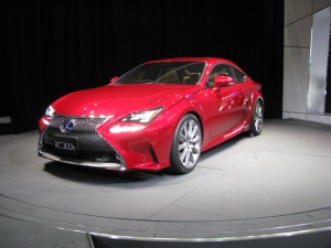 レクサスが世界初公開した「LEXUS RC 300h」 レクサスが世界初公開した「LEXUS RC 300h」