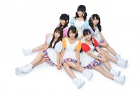 palet メジャーデビュー作でTOP10入りも、公約どおり1万人と路上握手