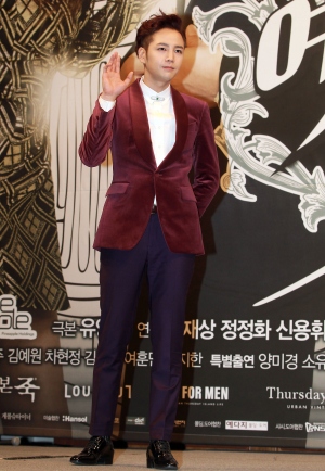 俳優チャン・グンソクがKBS 2TV 水木ドラマ『綺麗な男』の撮影スタッフのために大きなプレゼントをした。 俳優チャン・グンソクがKBS 2TV 水木ドラマ『綺麗な男』の撮影スタッフのために大きなプレゼントをした。