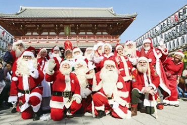 世界のサンタクロース大集合！写真展「サンタさん」ギャラリー ミュベールで開催