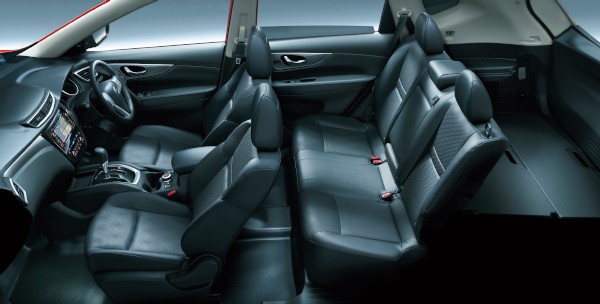 日産自動車が16日に発売する新型「エクストレイル」（写真提供：日産自動車）