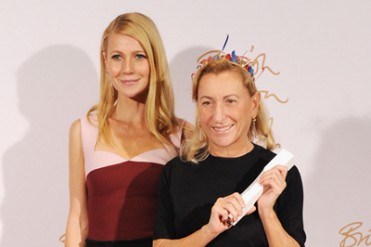 ミウッチャ・プラダが2013年ブリティッシュ・ファッション・アワードで受賞