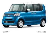ホンダが25日、マイナーモデルチェンジして発売した軽自動車「N-BOX +」