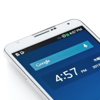 サンワサプライが発売したGalaxy Note 3用の強化ガラス製の画面保護フィルム「200-LCD016シリーズ」