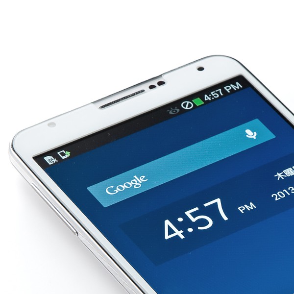 サンワサプライが発売したGalaxy Note 3用の強化ガラス製の画面保護フィルム「200-LCD016シリーズ」