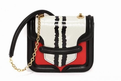 「アレキサンダー・マックイーン(Alexander McQueen)」のアイコンバッグ「ヒロイン」に新型登場