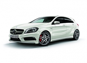 メルセデス・ベンツAクラスでもっとも過激なスポーツモデル「A45 AMG」 メルセデス・ベンツAクラスでもっとも過激なスポーツモデル「A45 AMG」