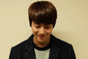 キム・ヒョンジュン（SS501マンネ）が新年の抱負を語り、視線を集めた。