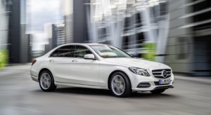 新型メルセデス・ベンツC180アバンギャルド(欧州仕様車) 新型メルセデス・ベンツC180アバンギャルド(欧州仕様車)
