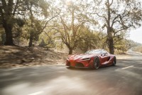 トヨタ自動車が2014年北米国際自動車ショーに初出展するスタディコンセプト「TOYOTA FT-1」(写真提供:トヨタ自動車) トヨタ自動車が2014年北米国際自動車ショーに初出展するスタディコンセプト「TOYOTA FT-1」(写真提供:トヨタ自動車)