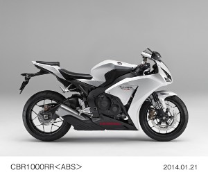 ホンダが仕様変更して2月14日に発売する大型スーパースポーツモデル「CBR1000RR」<ABS> ホンダが仕様変更して2月14日に発売する大型スーパースポーツモデル「CBR1000RR」<ABS>