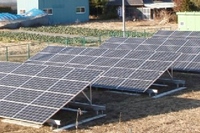 三菱自動車工業とニチコンが公開したスマートアグリネットワークシステムの写真