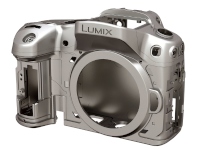 4K動画撮影が可能なパナソニックのミラーレス一眼カメラ「LUMIX GH4」（写真提供：パナソニック）