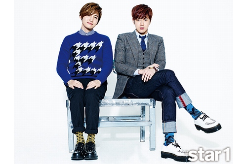 東方神起が先輩歌手としての責任について打ち明けた。写真=@Star1 3月号