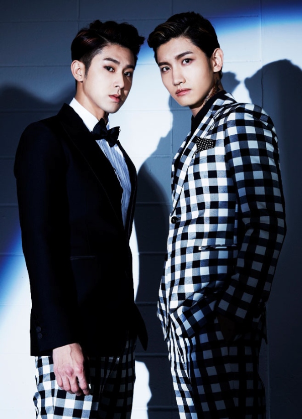 東方神起が新曲『Spellbound』でアルバムプロモを継続する。写真＝SMエンターテインメント