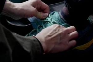 『応答せよ1994』で純粋な青年を演じたB1A4のバロが6才の心を持つ男性に変身し、明るい笑顔で全国民の心を溶かしている。