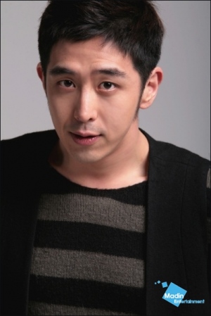 演技派俳優チャン・テソンがKBS 2TVの新たな月・火曜ドラマ『ビッグマン』でイ・テソプ役として電撃合流する。写真=メイディンエンターテインメント 演技派俳優チャン・テソンがKBS 2TVの新たな月・火曜ドラマ『ビッグマン』でイ・テソプ役として電撃合流する。写真=メイディンエンターテインメント