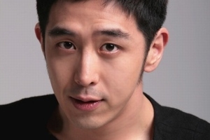 演技派俳優チャン・テソンがKBS 2TVの新たな月・火曜ドラマ『ビッグマン』でイ・テソプ役として電撃合流する。写真＝メイディンエンターテインメント