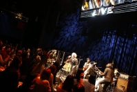 THE BAWDIES 豪華ゲスト陣と魅せた熱狂のステージで「びちょびちょ」に