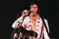 エルヴィス・プレスリー 地元メンフィス公演の音源を新たに2枚組CDに