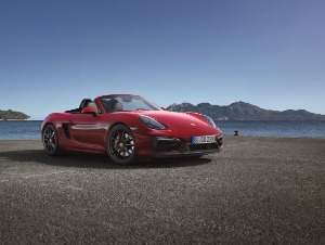 ポルシェ ジャパンが4月3日から予約受注を開始する「ボクスターGTS」