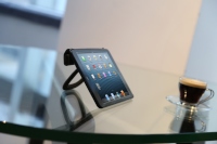 グリップ付きのiPad mini用ケース「GRIPSTER WRAP for iPad mini」 グリップ付きのiPad mini用ケース「GRIPSTER WRAP for iPad mini」
