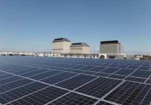 3月から稼働・発電を開始した東京電波群馬工場敷地内のメガソーラーシステム（村田製作所の発表資料より）