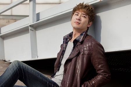 俳優カン・ジファン主演の新ドラマ『ビッグマン』が、映画『王になった男』を連想させるストーリーで注目を集めている。