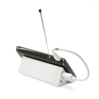 スマートフォンに吸着できるモバイルバッテリー「Energizer Power Stand PS2800」