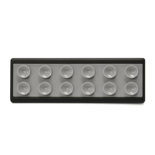 スマートフォンに吸着できるモバイルバッテリー「Energizer Power Stand PS2800」