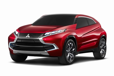 三菱自動車が北京国際モーターショーに出品するコンセプトカー「MITSUBISHI Concept GC-PHEV」