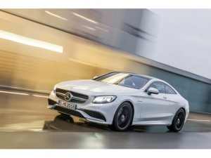 メルセデス最強のSクーペ「S63 AMG・4マティック」。17万0586.5ユーロという価格だ メルセデス最強のSクーペ「S63 AMG・4マティック」。17万0586.5ユーロという価格だ