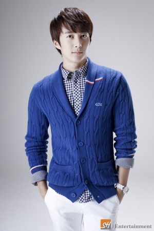 SBSパワーFM『キム・ヒョンジュンのミュージックハイ』をリードしてきた万能エンターテイナーキム・ヒョンジュン(SS501マンネ)が、DJ活動にピリオドを打った。 SBSパワーFM『キム・ヒョンジュンのミュージックハイ』をリードしてきた万能エンターテイナーキム・ヒョンジュン(SS501マンネ)が、DJ活動にピリオドを打った。