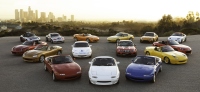 16日、マツダはニューヨーク国際オートショーにおいて、Mazda MX-5（日本名・マツダロードスター）の誕生25周年を記念した特別仕様車「Mazda MX-5 Miata 25th Anniversary Edition」を世界初公開すると発表した。