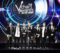 韓国のアイドルグループSUPER JUNIOR、SUPER JUNIOR-M、EXOが、中国の音楽賞である第2回音悦台V-Chart Awardsで受賞の栄誉に輝いた。写真=SMエンターテインメント 韓国のアイドルグループSUPER JUNIOR、SUPER JUNIOR-M、EXOが、中国の音楽賞である第2回音悦台V-Chart Awardsで受賞の栄誉に輝いた。写真=SMエンターテインメント