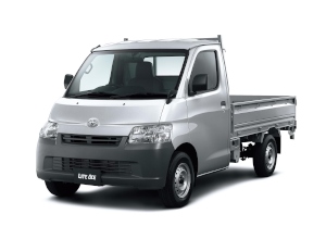 トヨタ自動車は「タウンエース」と「ライトエース」を一部改良し、6月2日に発売する。写真は、
ライトエース トラック DX (2WD) (シルバーマイカメタリック)