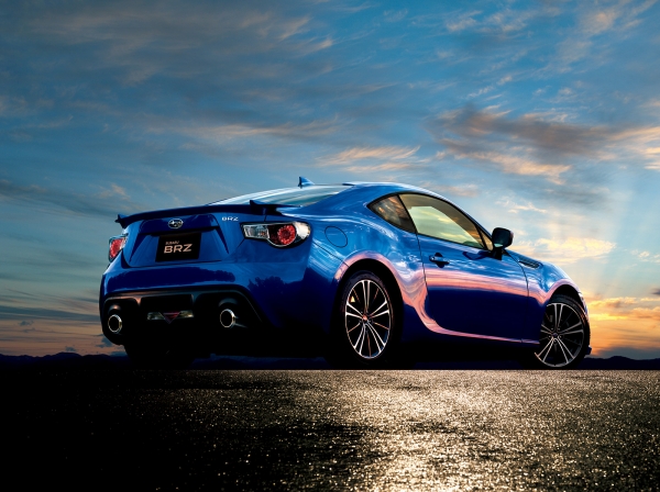 富士重工業は一部改良して6月27日から発売する「SUBARU BRZ」