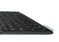 ロジクールが5月2日に発売するiPad Air専用二つ折り保護カバー&スタンド付キーボード「ロジクール ウルトラスリム キーボード フォリオ」 ロジクールが5月2日に発売するiPad Air専用二つ折り保護カバー&スタンド付キーボード「ロジクール ウルトラスリム キーボード フォリオ」