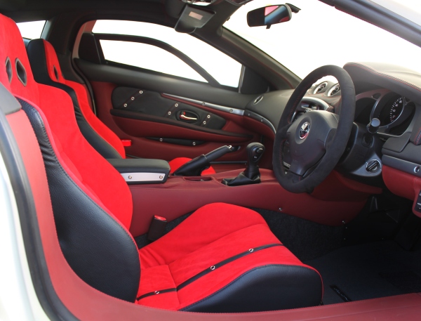 光岡自動車のフラッグシップカー「オロチ」の最終生産仕様として5台限定で生産する特別仕様車「ファイナル オロチ」