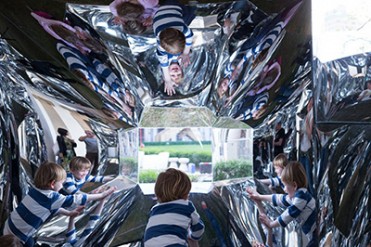 ”窓”を学問する「窓学”WINDOWSCAPE”展」が東京ミッドタウンで開催