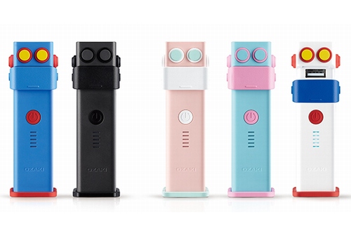 人型ロボットを象ったユニークなデザインのポータブルチャージャー「OZAKI O!tool Battery 2600mAh」