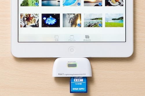iPadでSDカードの画像を直接読み込める「iPadカードリーダー400-ADRIP07シリーズ」