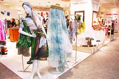 アートピースのようなコレクションに注目　香港のデザイナーデュオ「エリザベス＆ジャクリーン（Elizabeth & Jacqueline）」がデビュー