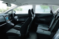 富士重工業がマイナーチェンジして5月30日に発売するトールワゴン車「トレジア」 富士重工業がマイナーチェンジして5月30日に発売するトールワゴン車「トレジア」