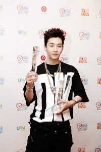 SUPER JUNIORとヘンリーが、「シンガポールエンターテイメントアワード2014」で合計5冠王を達成、アジアでの高い人気を改めて証明した。写真＝SMエンターテインメント
